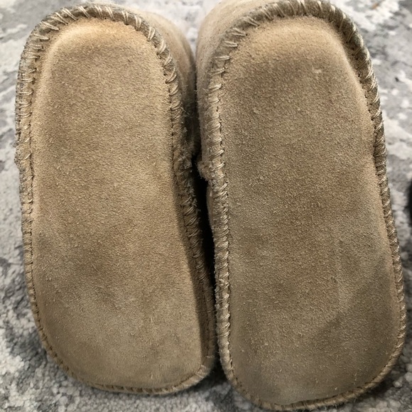 6-12 month Ugg Boots - Picture 5 of 5
